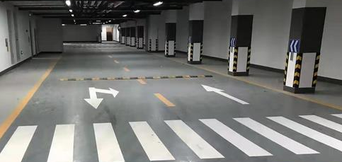 停車位劃線不清晰，如何合理停車？