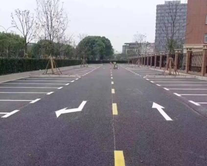 蘇州學校道路劃線專業施工，打造安全校園交通